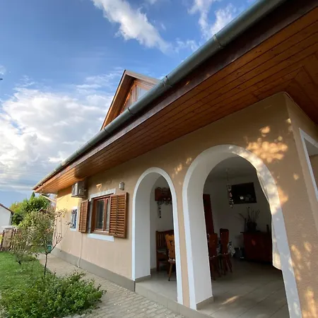 Varga Apartment