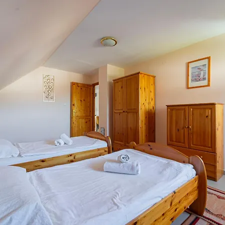 Varga Διαμέρισμα