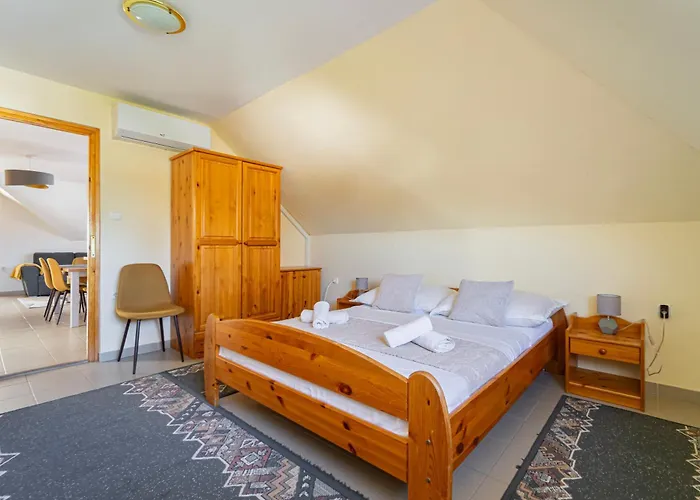 Lägenhet Varga Balatonberény