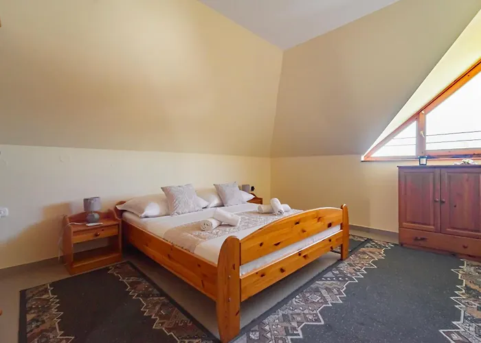 Varga * Balatonberény