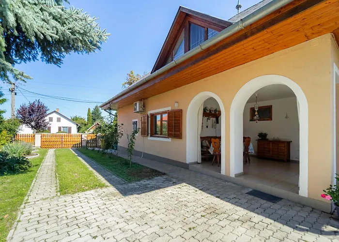 Apartment Varga *